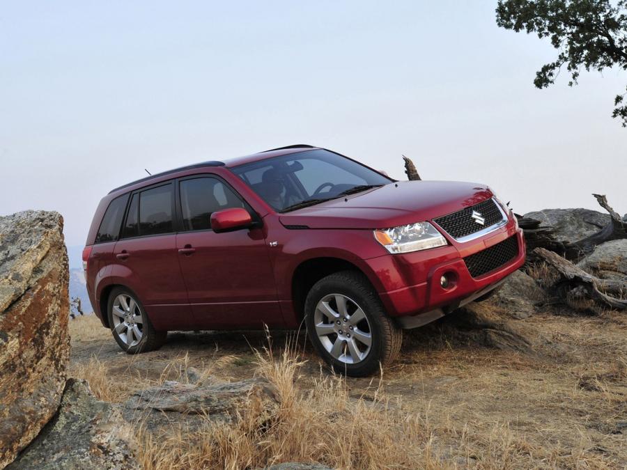  Suzuki Grand Vitara 5-Door 2005 года  (US) (фото 28 из 30)
